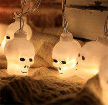Mini Skull / 5 ft · 10 Lights · Multicolor